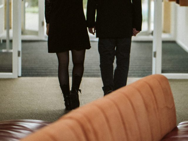 westerveld-begraafplaats-crematorium-dochter-met-vader